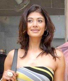 Pooja Batra - Wikiunfold.com
